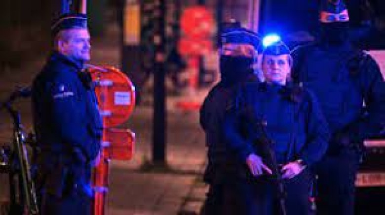 Brüksel’de iki kişiyi öldüren saldırgan polis tarafından vuruldu.